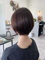 サロンドエホン(salon de ehon) 弱酸性縮毛矯正で柔らかいナチュラルなショートボブに