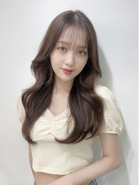 レミエ ダイカンヤマ(lemiie) 大人気ナチュラルな韓国ヘア、レイヤーカット レイヤーロング