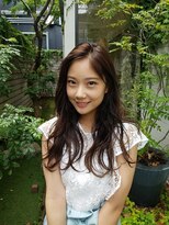 韓国風ウェーブ×かきあげ前髪