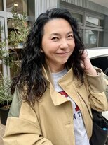 ザレミー(THE REMMY)&nbsp;ニュアンスパーマ/ロングパーマ/ダークカラー/ネイビーカラー