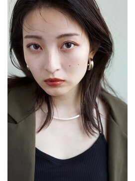 レヴィア(REVIA) 大人レイヤースタイル