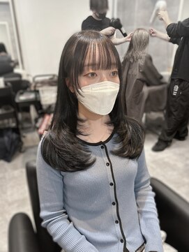 ベル(BEL) 【韓国風】20代、30代◎重ため内巻きハイレイヤーカット