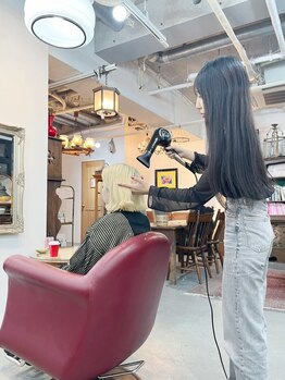 メゾン ド ノッチェ(Maison de Noche)の写真/経験豊富なスタイリストのみが在籍！あなたのお悩みに寄り添いあなただけのスタイルをご提案。