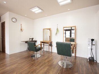 ニコ バイ ワフヌール(NICO by wah.nr)の写真/大人女性の為の落ち着いた雰囲気が魅力のサロン♪丁寧なカウンセリングでライフスタイルに合わせてご提案◎