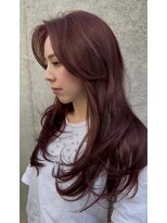 ザシェノンアオヤマ(THE CHAINON AOYAMA) 深みバーガンディで魅せる強めの色気