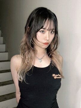 サイ(sai) 前髪/アンブレラカラー/こなれミディ/イメチェン/ウェーブパーマ