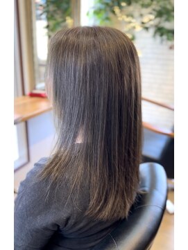 ココモ(cocomo) 透明感のあるオリーブカラー♪