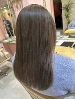 アットティー 金沢八景(at tee...)&nbsp;白髪ぼかしハイライト【ロング】