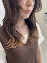 ヌア(Nua.)&nbsp;裾カラー