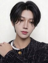 ミヤビ(MIYAVI)&nbsp;2026トレンドスタイル　毛流れセンターパート