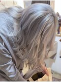 【あなたも試してみる？】ホワイトシルバー×ブリーチ４回