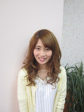 美容室イーナ(e na) キレイ系巻き髪☆