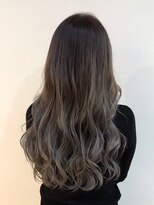 ホワイト(WHITE)&nbsp;ナチュラルグラデーション×アッシュベージュ×WHITE草柳