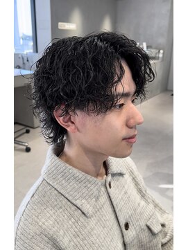 ザ サードヘアー 津田沼 (THE 3rd HAIR) 波巻き　センターパート