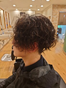 コダマ 茗荷谷店(KODAMA) スキンフェード/アップバング/コンマヘア/眉カット<理容室>