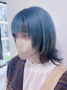 ラビス 浦和(Lovis) 逆インナーカラー/水色カラー/ウルフヘア