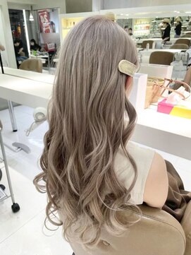 エイブルヘアー(able hair) ホワイトベージュカラー