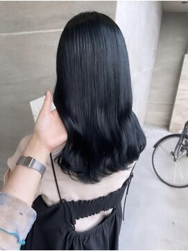 アレクサンドル オブ カラーズ トヤマ(ALEXANDRE OF COLORS TOYAMA) 艶感ブルーブラック