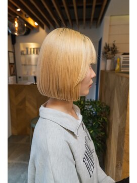 シビバイレボ(CIBI by revo) 地毛風カラー/切りっぱなしボブ/ショートボブ[船橋]