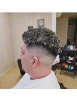 ハングアウト(Hangout)&nbsp;濡れパン×スキンフェード×メッシュ