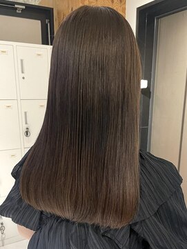 フィエル(Fier) 30代女性×セミロング×ブラウン×酸性ストレート