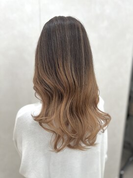 エレノア 渋谷公園通り店(Eleanor) ケアブリーチ/ハイライト/グラデーション/ベージュ/渋谷