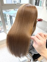 キュア 池袋(CURE) ブリーチなしミルクティーベージュ×髪質改善 #021