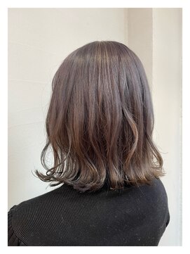 クシェル バイ リリア(kuschel by LILIA.) 伸ばしかけ外ハネ