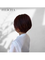 フェリシータ リコルソ(FELICITA RicorsO) ショートカット×レッドカラー＜佐藤颯＞