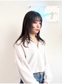 顔まわりレイヤーロングミディアムレイヤー