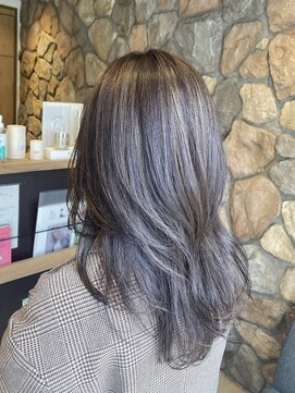 ラック(LUCK) 船橋/くすみベージュ/細めハイライト