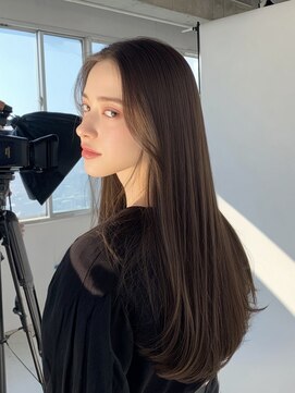 エダ 鎌倉(edA.) 小顔ロング＃髪質改善＃白髪ぼかし＃鎌倉＃40代＃グレージュ