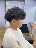 波巻きツイストスパイラルパーマツーブロック刈り上げ