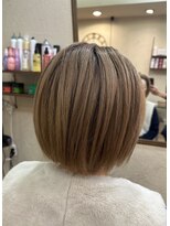 グロウアップバイトゥエンティーフォー 稲葉(glow up by24) 丸みシルエットの大人ナチュラルボブ