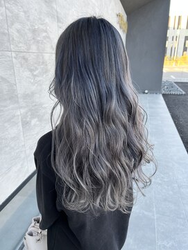 ソアロ(SOARO) シルバーグレージュ