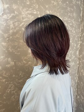 オルガ(olga) 外ハネ　ミディアムレイヤー　大人かわいい