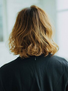 フローラビューティーヘアー(Flora Beauty Hair) ミディアムパーマスタイル/20代/30代/40代/50代/岡山/表町