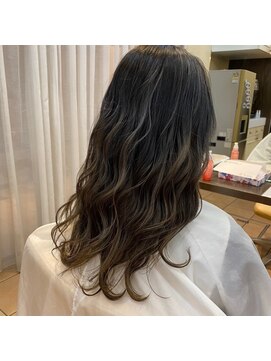 ティエル(Tiele) レイヤーハイライトグラデーション