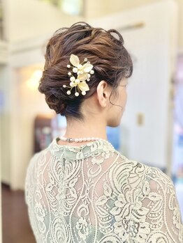 ティーズヘアイナガキイヴピアジェの写真/【着付けもセットのクーポン有り♪】結婚式や二次会、デートや女子会にも♪プロの技だから崩れにくい★