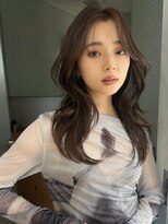 サイン 渋谷(SIGN)&nbsp;韓国ヘアレイヤーロンググレーベージュ前髪パーマ黒髪