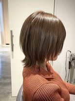 ユーフォリア 新宿通り(Euphoria) 大人可愛い☆小顔ウルフレイヤー☆20代30代40代外ハネミディ池田