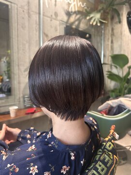 ワル(wal.) ショートボブ