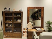 こかげの雰囲気（ナチュラルがコンセプトの癒される店内＊）