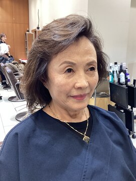 ピークアブー アヴェダ アトレ恵比寿(PEEK-A-BOO AVEDA) ミディアムレイヤーベージュブラウン