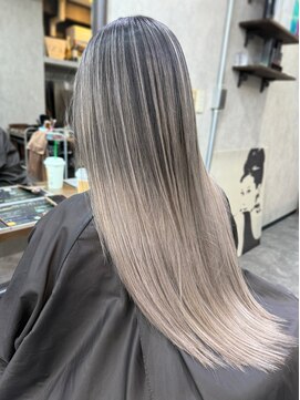 ルーゼン(LUXEN) 【ルーゼン）～ホワイトグレージュバレイヤージュ～