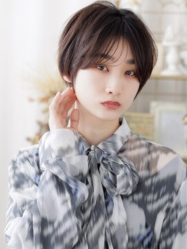 カバーヘア ブリス 戸田公園西口店(COVER HAIR bliss) ダークパープルくせ毛風小顔シャギーショートa戸田公園20代30代