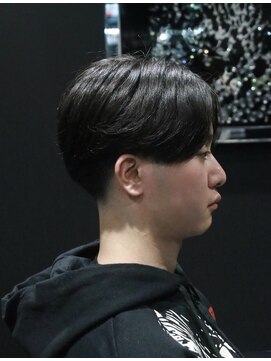 イズミプラス(IZUMI+) テーパーフェード×ニュアンスパーマ