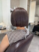 ホワイトストーン WHITE STONE&nbsp;暗めカラー艶感ショートボブ