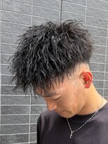 キングオブヘア バイ ノイズ 梅田茶屋町店(KING of hair by NOISM)&nbsp;縦落ちツイストパーマメンズ髪型