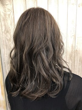 グランアージュ 柏西口店(grandage) イルミナ☆『フォギーベージュ』